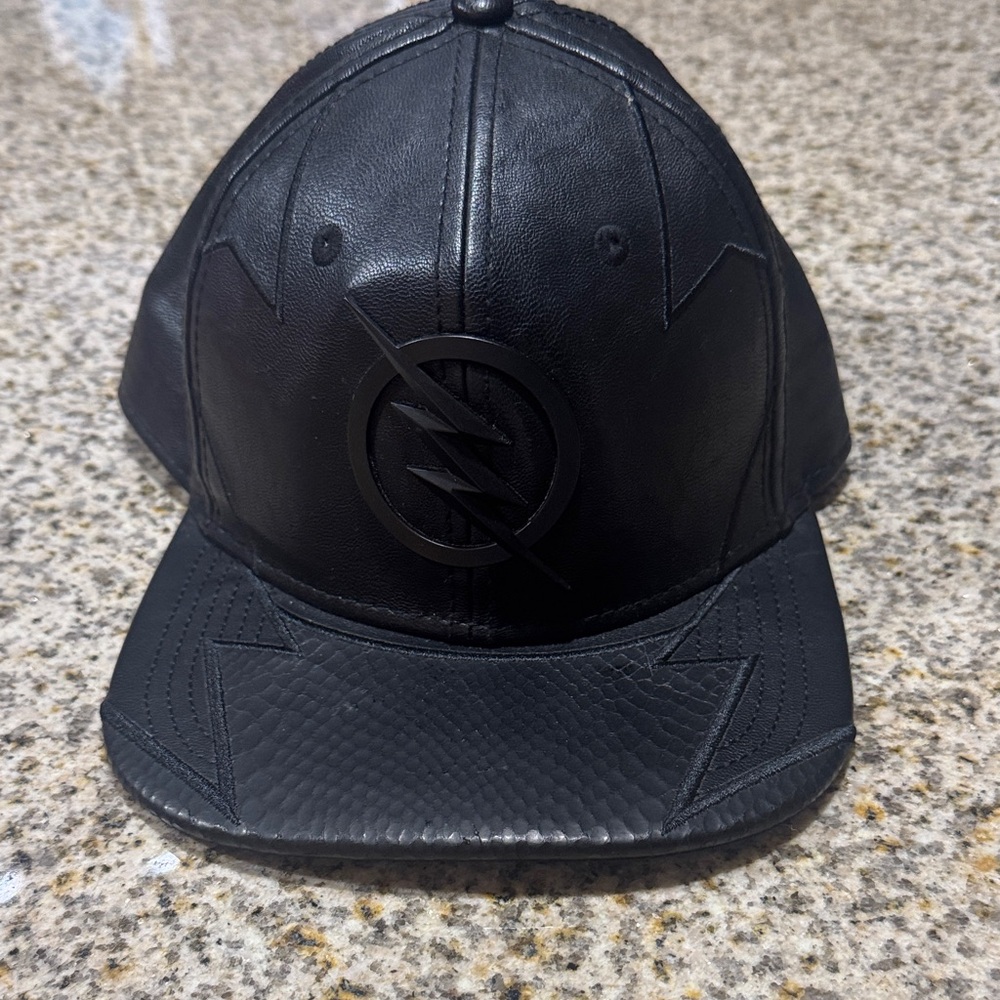 Black Flash SnapBack